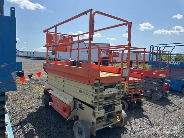 JLG 3246ES Käärtõstukid