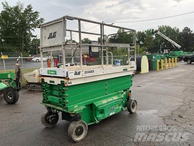 JLG 3246ES Käärtõstukid