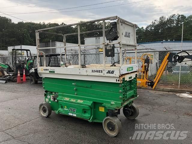 JLG 3246ES Käärtõstukid