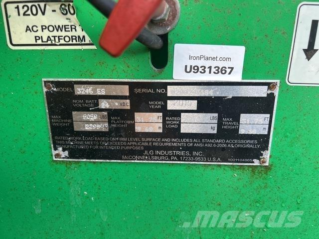 JLG 3246ES Käärtõstukid