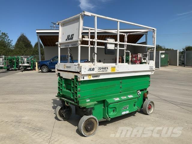 JLG 3246ES Käärtõstukid