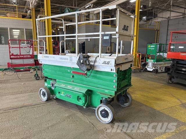 JLG 3246ES Käärtõstukid