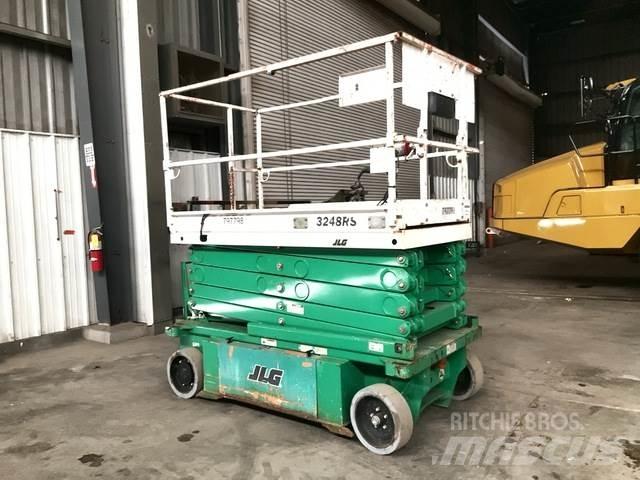 JLG 3248RS Käärtõstukid