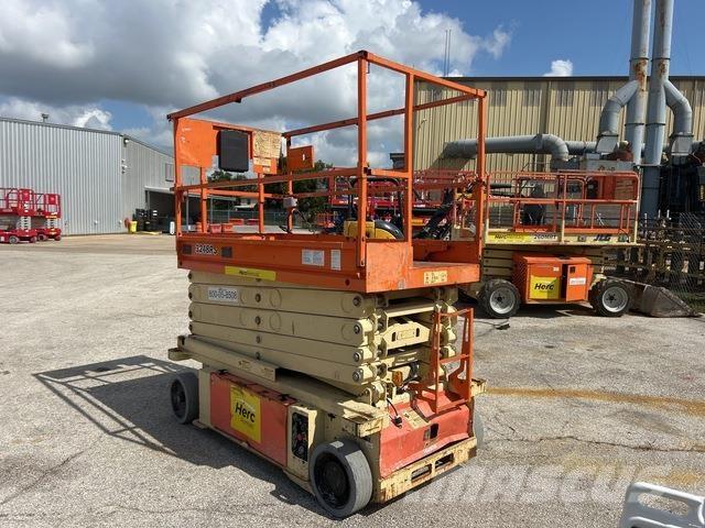 JLG 3248RS Käärtõstukid