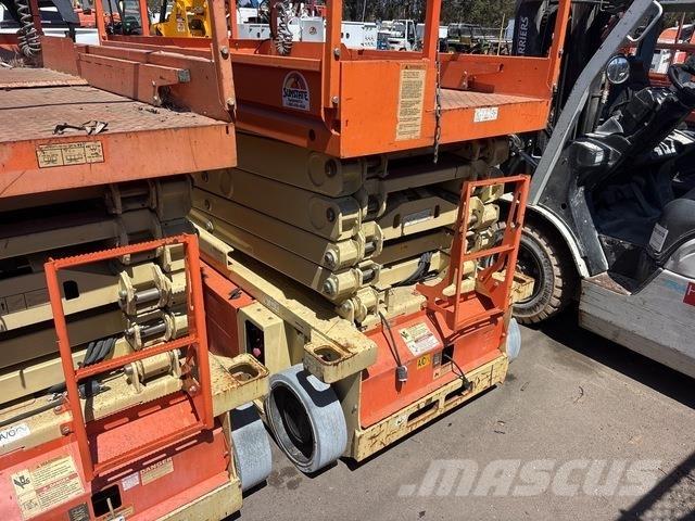 JLG 3248RS Käärtõstukid