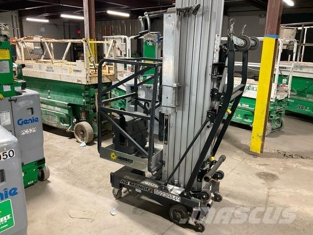JLG 36AM Vertikaalsed mast tõstukid