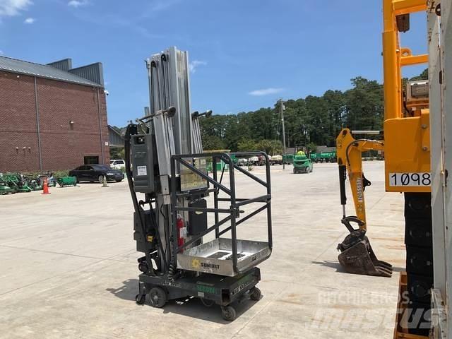 JLG 36AM DC Vertikaalsed mast tõstukid