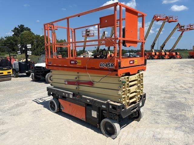 JLG 4045R Käärtõstukid