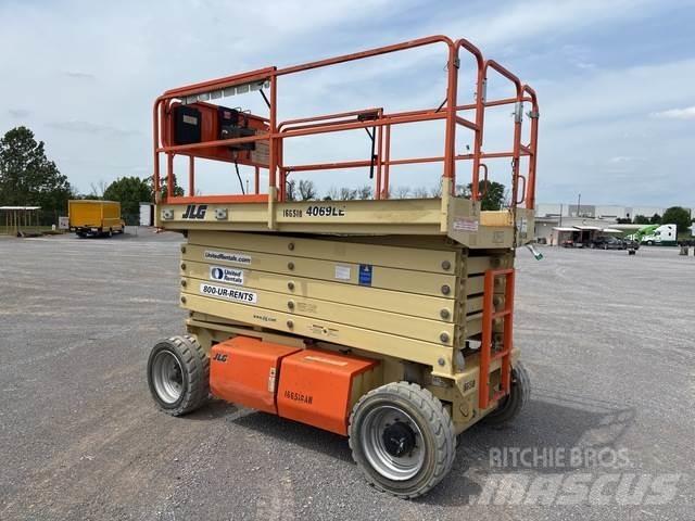 JLG 4069LE Käärtõstukid