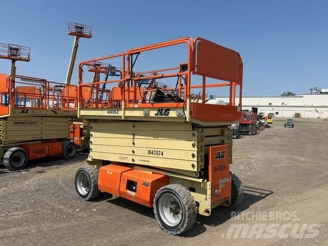 JLG 4069LE Käärtõstukid