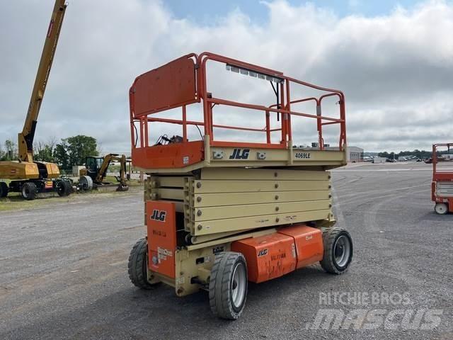 JLG 4069LE Käärtõstukid