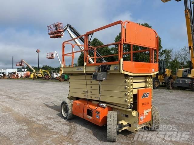 JLG 4069LE Käärtõstukid