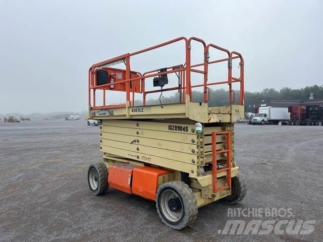 JLG 4069LE Käärtõstukid