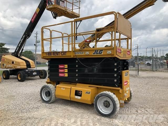 JLG 4069LE Käärtõstukid