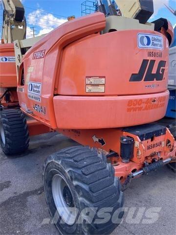 JLG 450AJ Iseliikuvad poomtõstukid