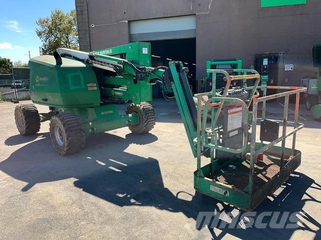 JLG 450AJ Iseliikuvad poomtõstukid