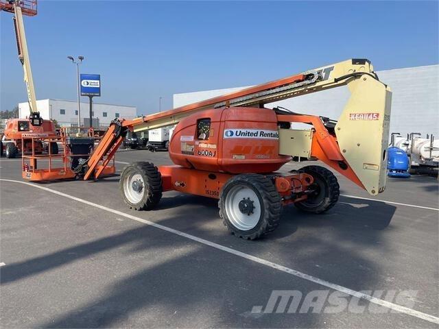 JLG 600AJ Iseliikuvad poomtõstukid