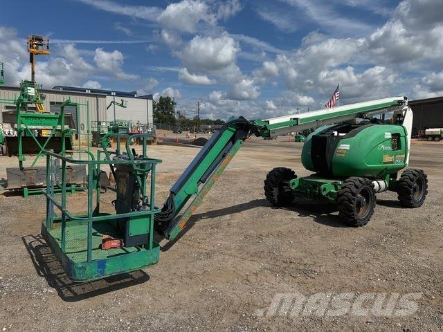 JLG 600AJN Iseliikuvad poomtõstukid
