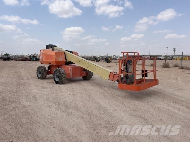 JLG 600S Teleskoop poomtõstukid
