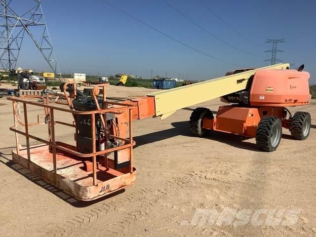 JLG 600S Teleskoop poomtõstukid