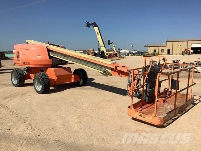 JLG 600S Teleskoop poomtõstukid