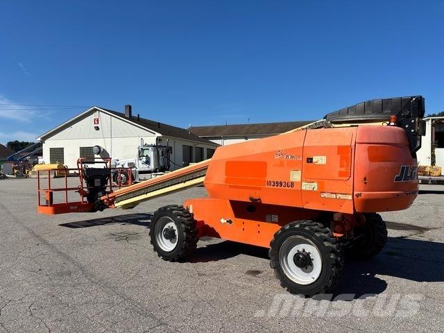 JLG 600S Teleskoop poomtõstukid