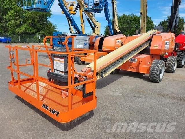 JLG 600S Teleskoop poomtõstukid