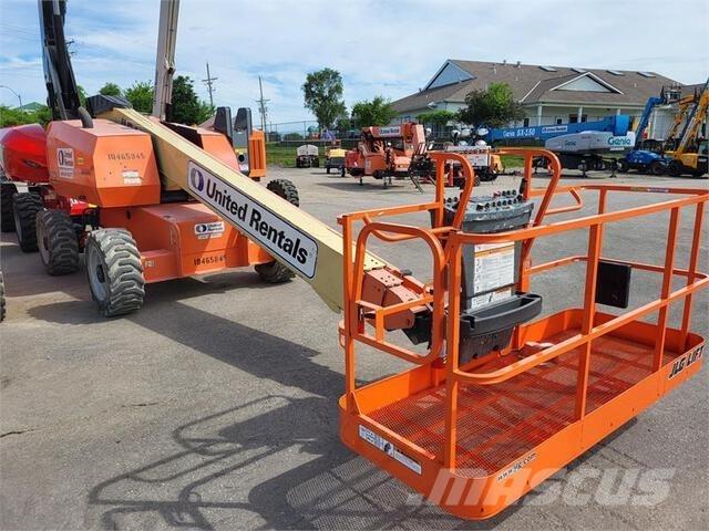 JLG 600S Teleskoop poomtõstukid