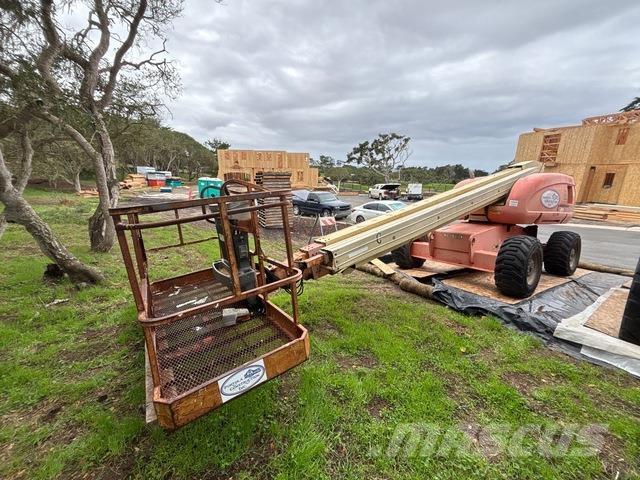 JLG 600S Teleskoop poomtõstukid