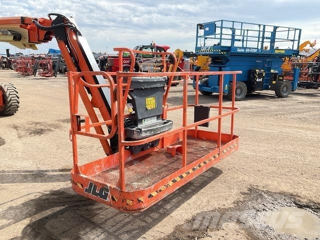 JLG 660SJ Teleskoop poomtõstukid