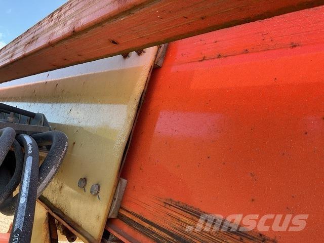 JLG 660SJ Teleskoop poomtõstukid