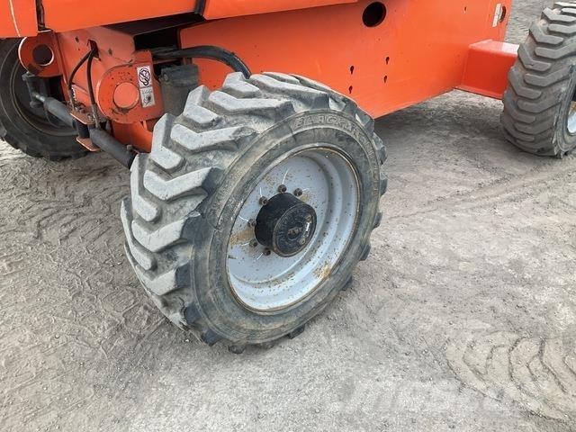 JLG 660SJ Teleskoop poomtõstukid