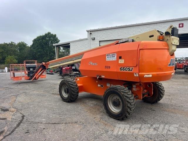 JLG 660SJ Iseliikuvad poomtõstukid