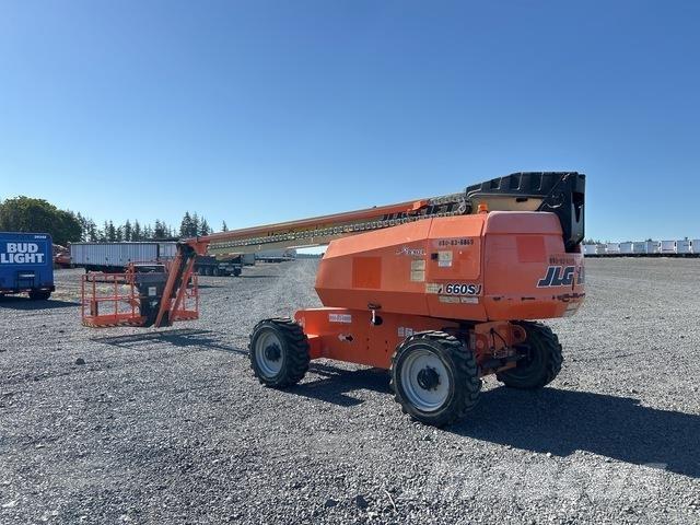 JLG 660SJ Teleskoop poomtõstukid