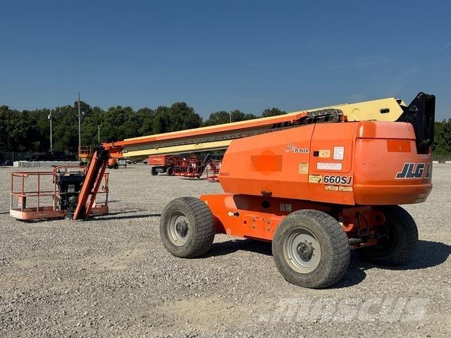 JLG 660SJ Teleskoop poomtõstukid