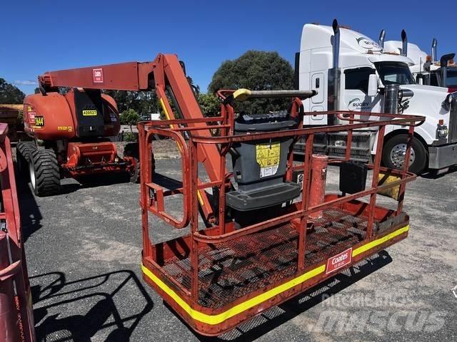 JLG 800 AJ Muu