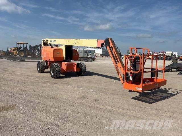 JLG 800AJ Teleskoop poomtõstukid