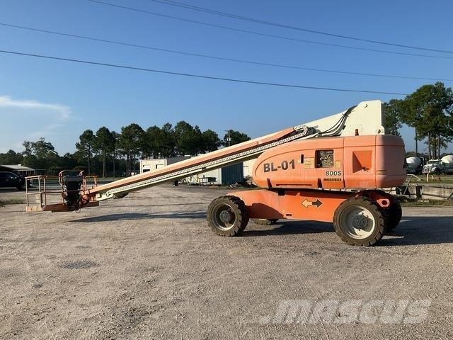 JLG 800S Teleskoop poomtõstukid