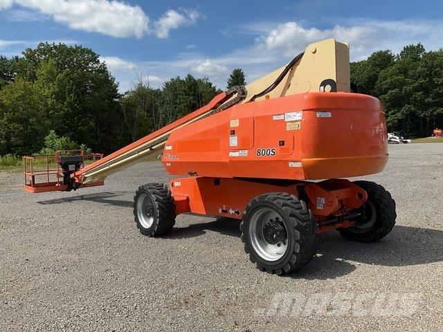 JLG 800S Teleskoop poomtõstukid