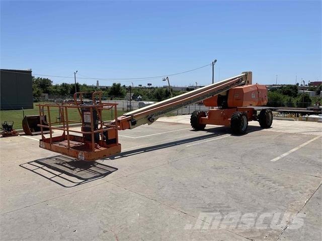 JLG 800S Teleskoop poomtõstukid