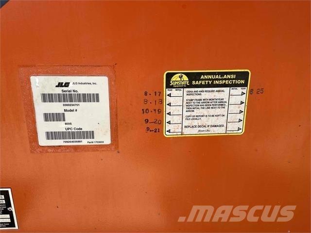 JLG 800S Teleskoop poomtõstukid