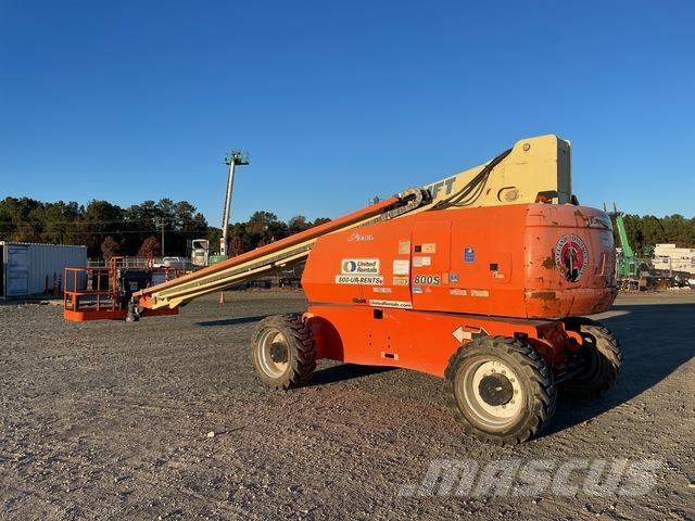 JLG 800S Teleskoop poomtõstukid