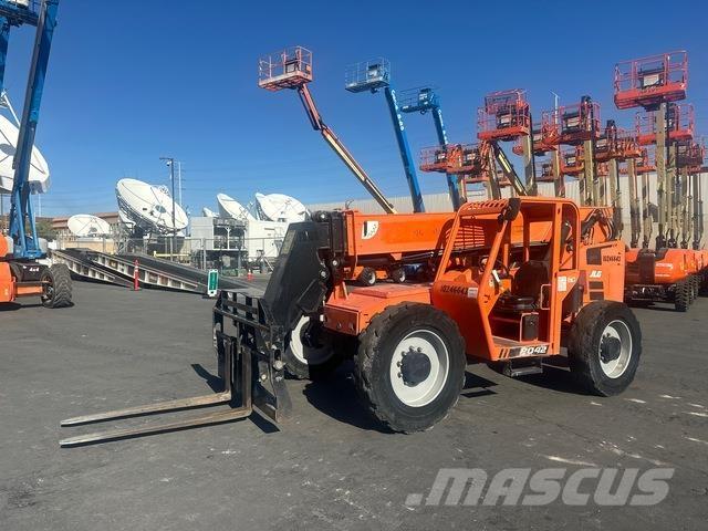 JLG 8042 Teleskooplaadurid