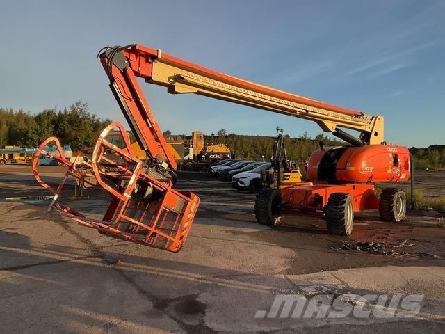 JLG 860SJ Iseliikuvad poomtõstukid