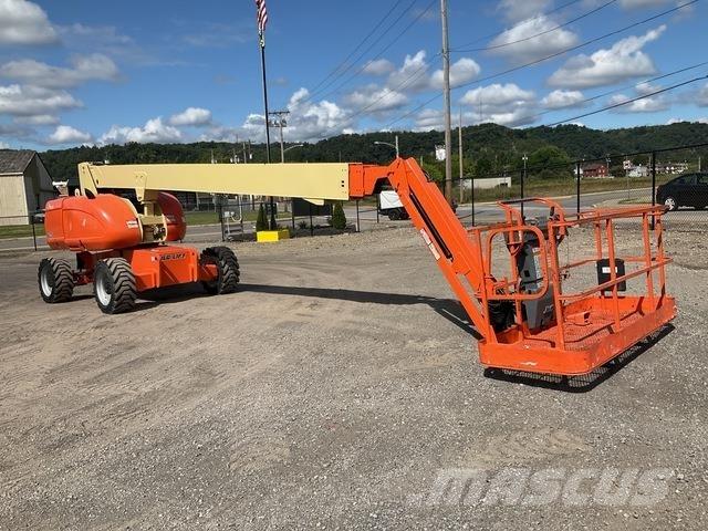 JLG 860SJ Iseliikuvad poomtõstukid