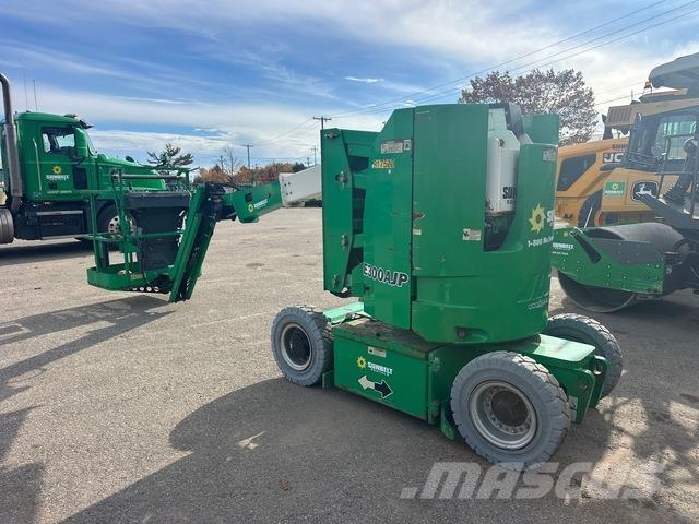 JLG E300 AJP Iseliikuvad poomtõstukid