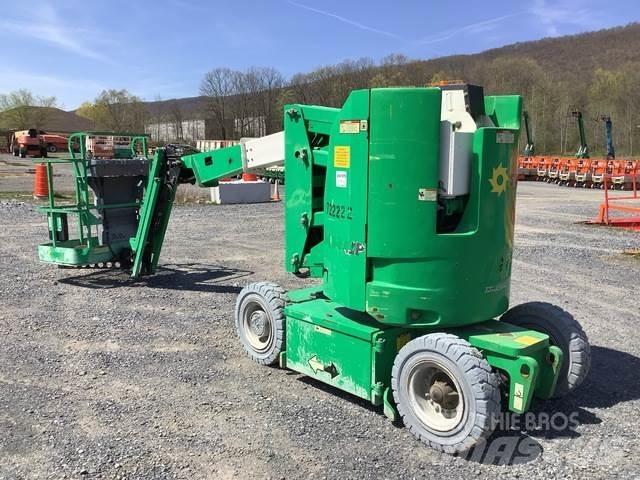 JLG E300AJP Iseliikuvad poomtõstukid