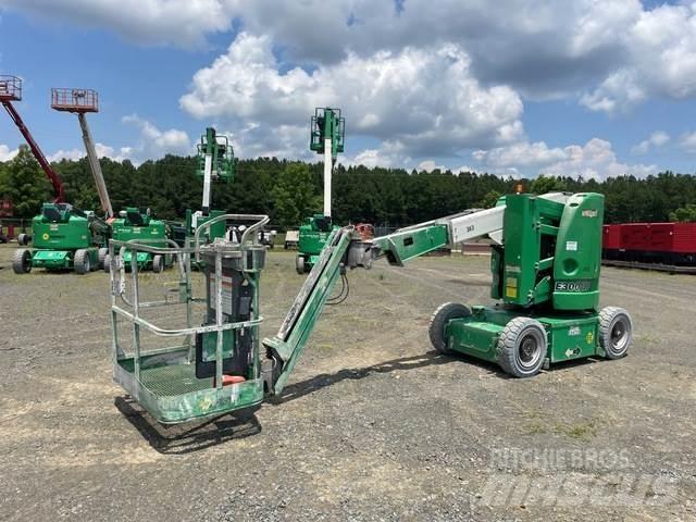 JLG E300AJP Iseliikuvad poomtõstukid