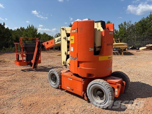 JLG E300AJP Iseliikuvad poomtõstukid