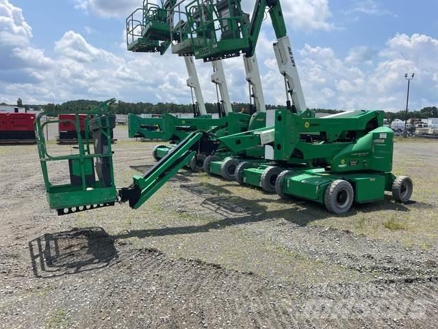 JLG E400AJPN Iseliikuvad poomtõstukid